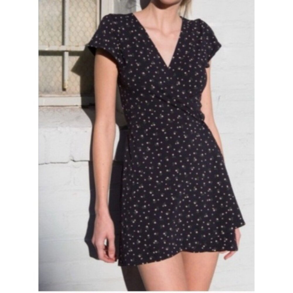 Brandy Melville Navy Blue Robbie dress Floral Wrap Tie Dress One Size Prep Italy